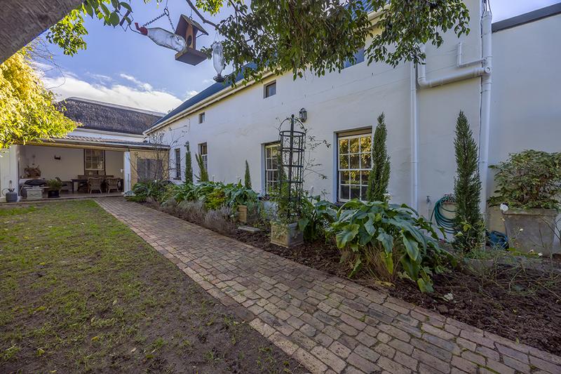 4 Bedroom Property for Sale in Claremont Western Cape